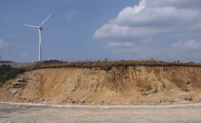 贵州贵阳花溪支顶风力发电厂山体斜坡覆绿工程