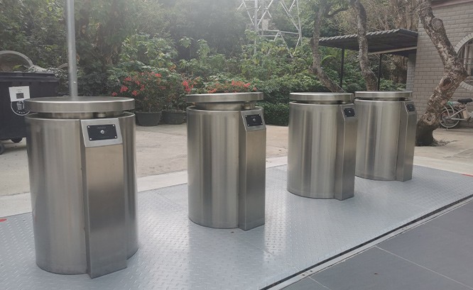 中山公园地埋式垃圾桶