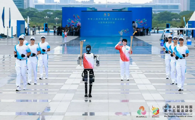 2025十五运火炬传递深圳站移动公厕服务